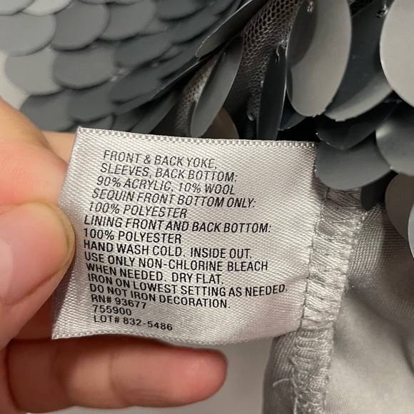 Worthington size medium gray short sleeve blouse with sequins - Picture 4 of 6